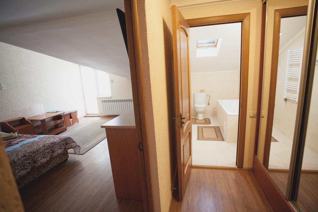Hôtel Smerichka à Polyana  Extérieur photo