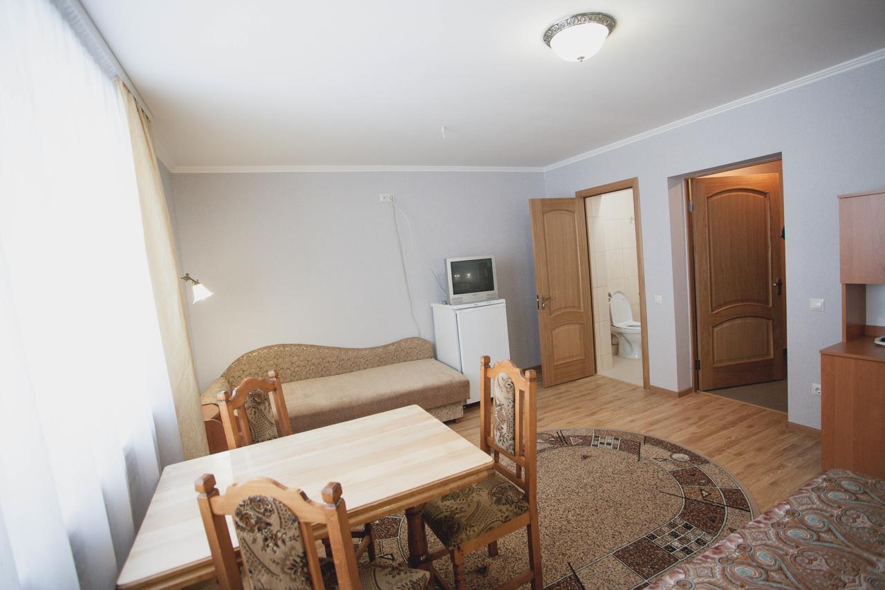 Hôtel Smerichka à Polyana  Extérieur photo